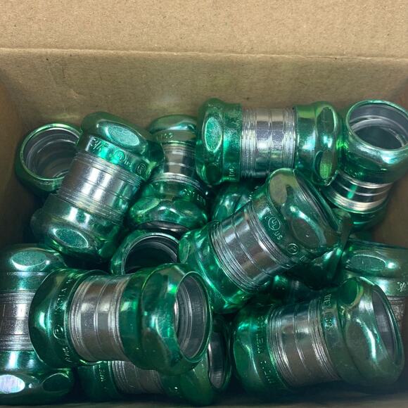 20 New In Box Emerson Appleton 3/4" Concrete Raintight EMT Couplings 6075GSR - Picture 1 of 3